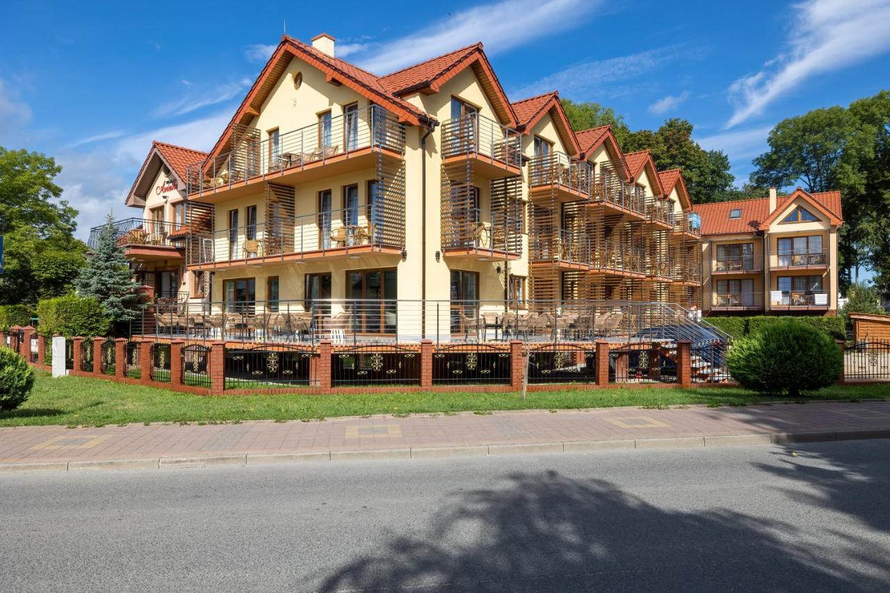 Willa Grand Rewal Kültér fotó